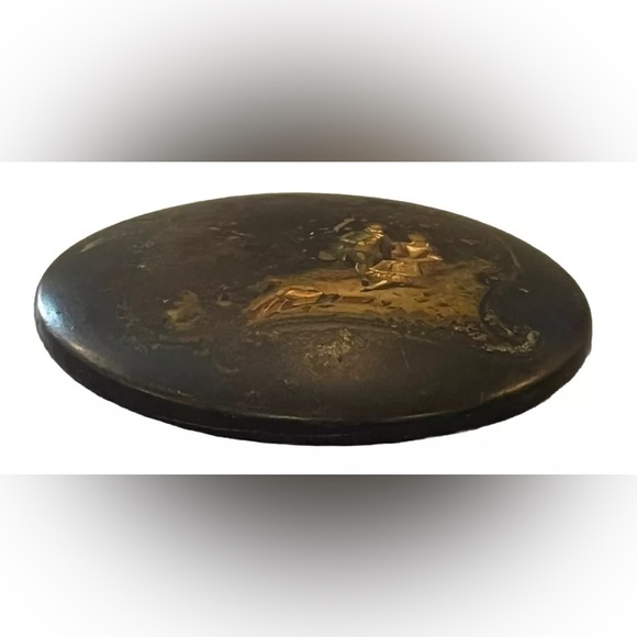 Antique Lacquered Courting Couple Scene Lidded Powder Trinket Box Red Inside - Picture 7 of 12